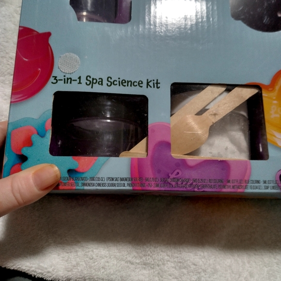 Host pick creat your own bath bomb science kit - Picture 8 of 9